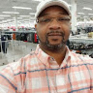 Meet your Posher, Derrick